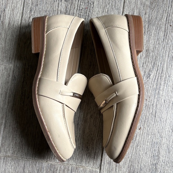 Jones New York Cream Leather Bit Loafers - Picture 4 of 10